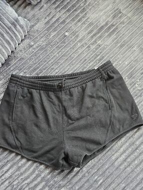 PINK Victoria's Secret Charcoal Gray Crew Sweatshirt